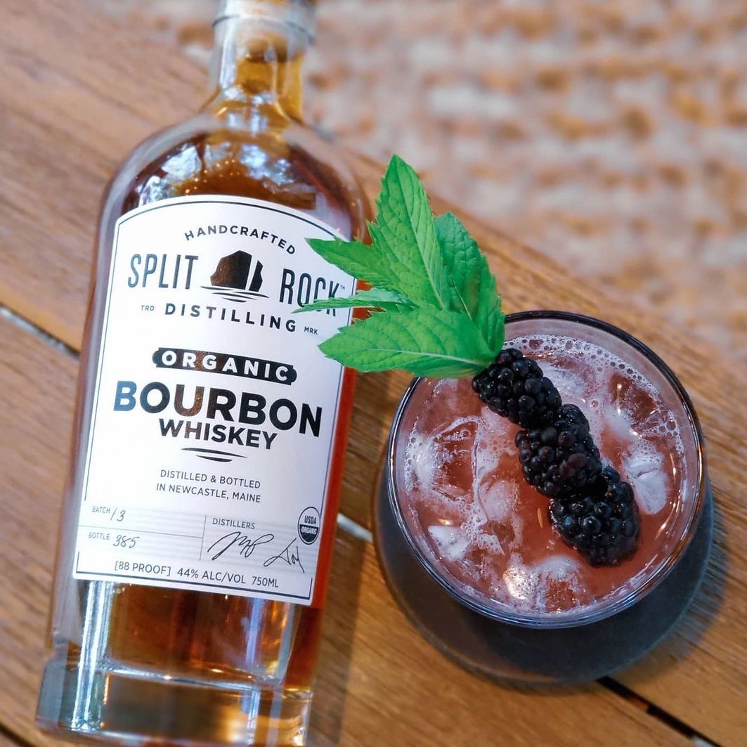 Blackberry Bourbon Smash – Split Rock Distilling