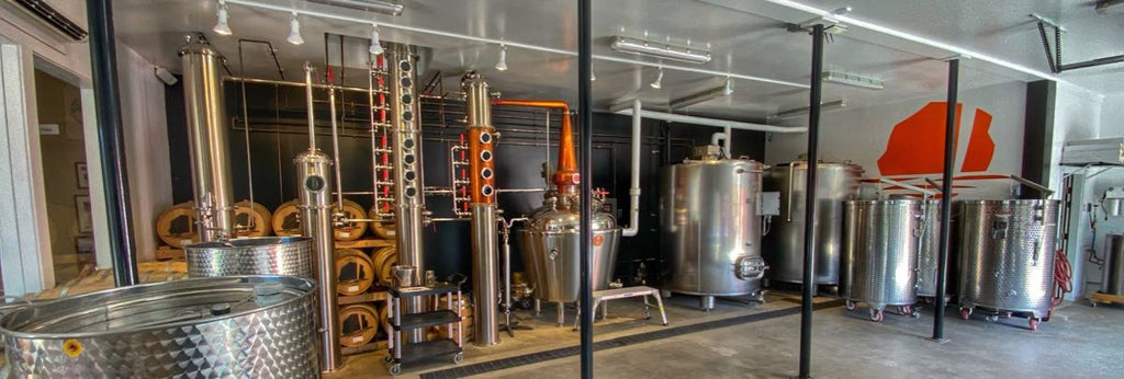 5 Rocks Distilling Split Rock Distilling | Organic Whiskey, Organic Vodka, Maine Spirits